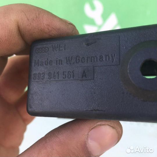 Ящик передней консоли Ауди 80 90 Б3