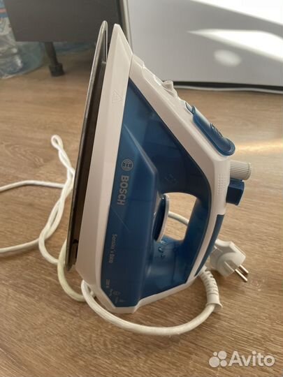 Утюг Bosch Sensixx'x DA 10