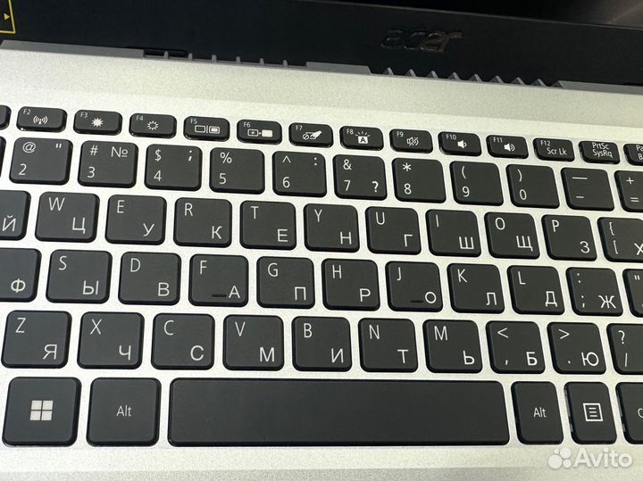 Новый ноутбук Acer 15,6 Core i5-11th/8/256