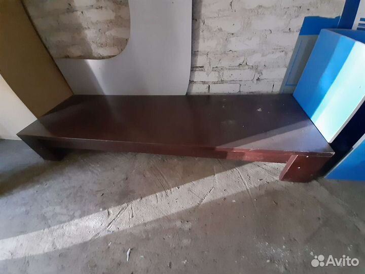 Тумба, подставка скамья