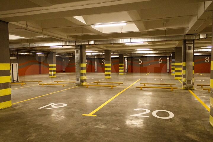 Машиноместо, 18 м²