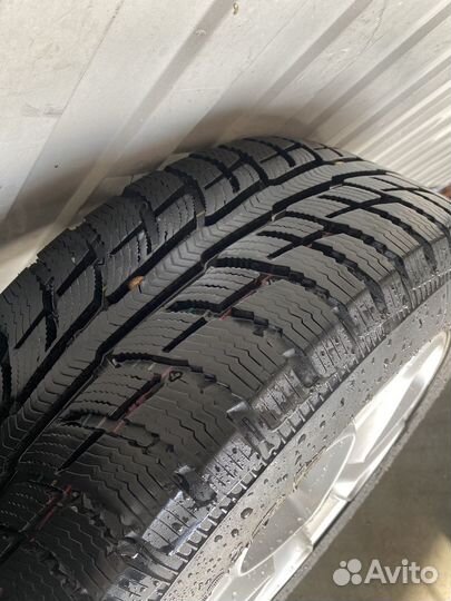 R17 Bfgoodrich Winter T/A KSI 235/55, PCD 5x108 DIA 63.3