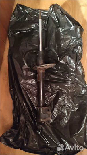 Амортизатор задний renault duster 4x4