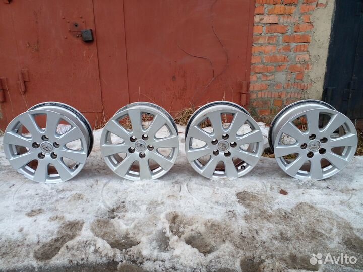 Литые диски на тойоту r16