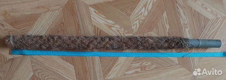 Опора с коковитой для цветов