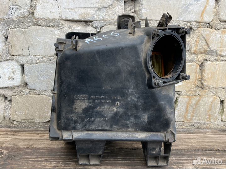 Корпус воздушного фильтра Ауди а6 с5