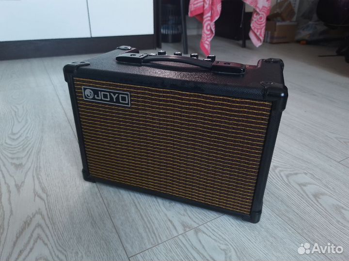 Гитарный комбоусилитель joyo ac-20