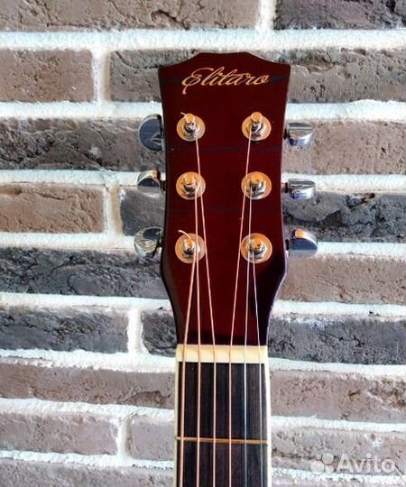 Гитара акустика