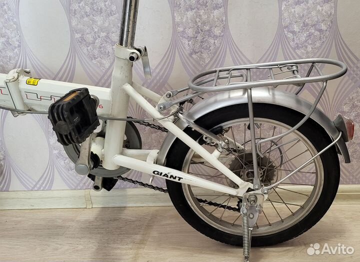 Складной велосипед Giant FD606 белый