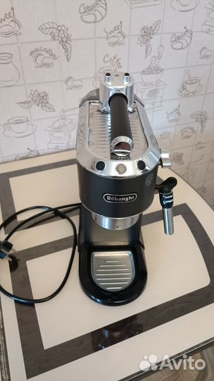Кофеварка рожковая delonghi