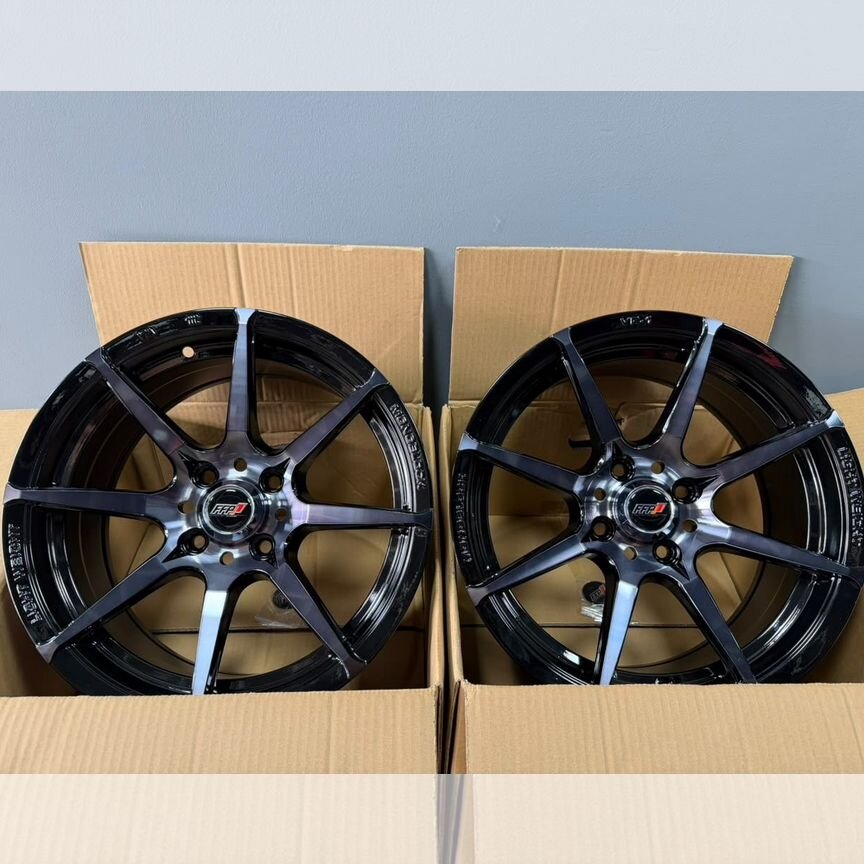Литые диски RAYS Versus 7×R15 4×98