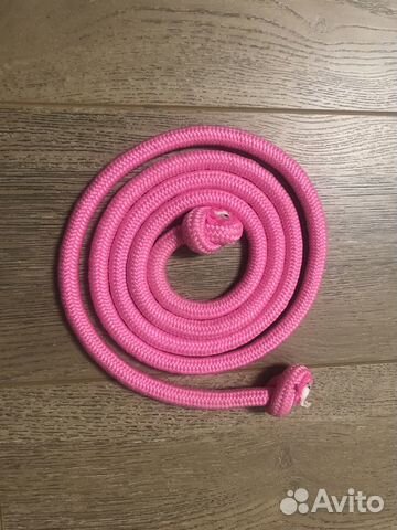 Гимнастическая скакалка