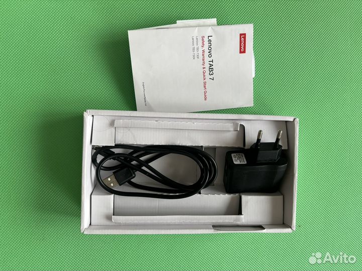 Планшет Lenovo tab3 7