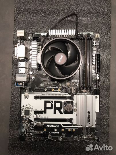 Материнская плата с процессором и оперативой