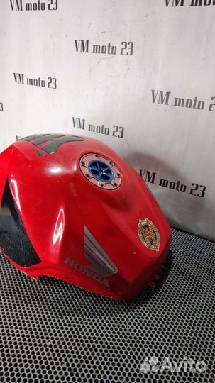 Бак honda cbr954rr