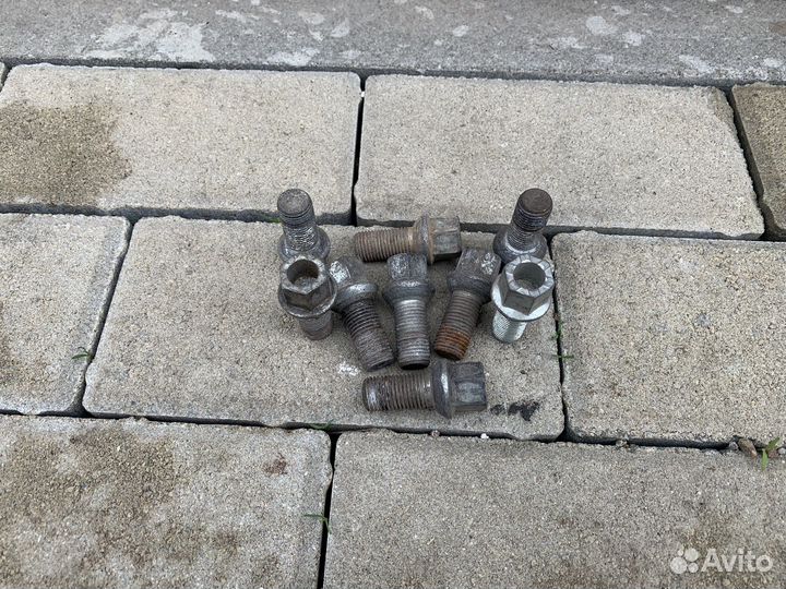 Болты колесные vw passat b6 b7 cc б/у оригинал