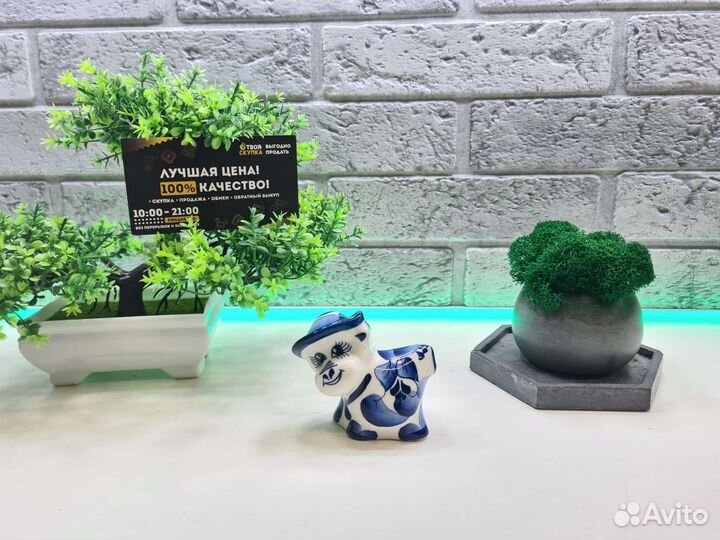 П.8067 Тётушка корова в шляпе Гжель