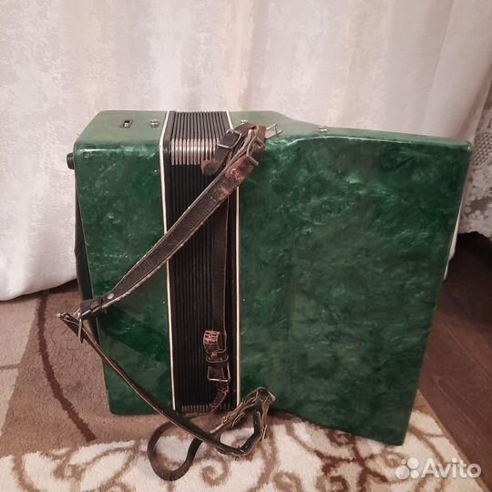 Продам аккордеон