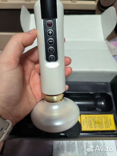 Антицеллюлитный вакуумный массажер