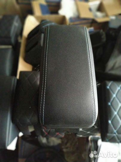 Бар подлокотник универсальный