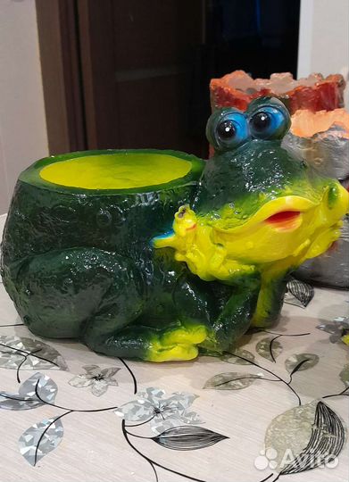 Кашпо горшок для цветов