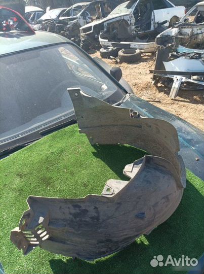 Подкрылок передний левый Renault Logan 2017