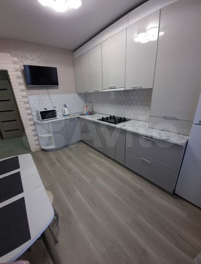 2-к. квартира, 55 м², 3/3 эт.