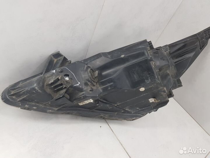 Фара правая Hyundai Solaris