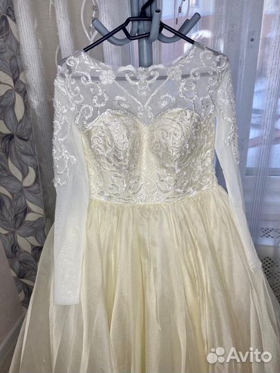 Свадебное платье