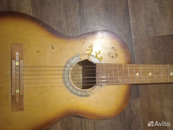 Акустическая гитара бу