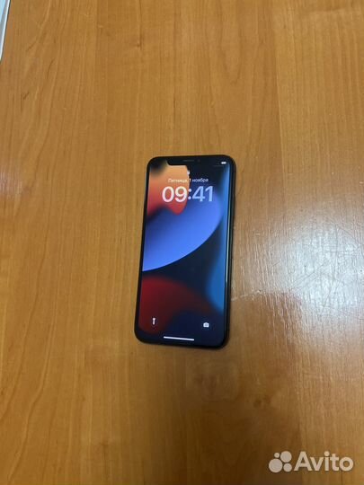 iPhone X, 256 ГБ