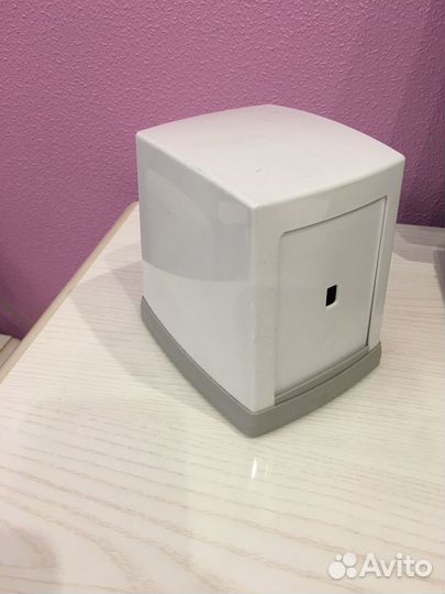 Диспенсер настольный для салфеток