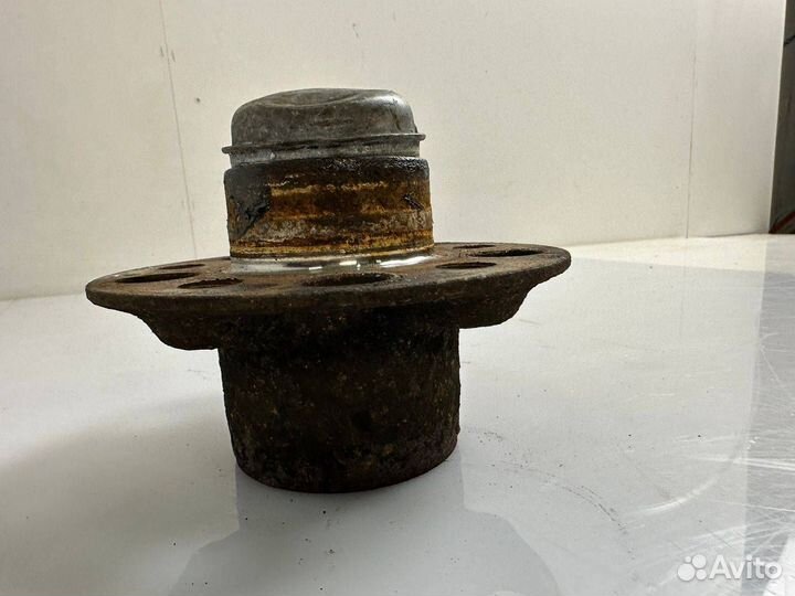 Ступица передняя Mercedes-Benz CLS-Класс