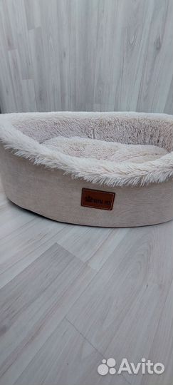 Домик и лежанка(для кошек и собак мелких пород)