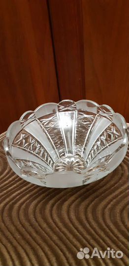 Стеклянный салатник