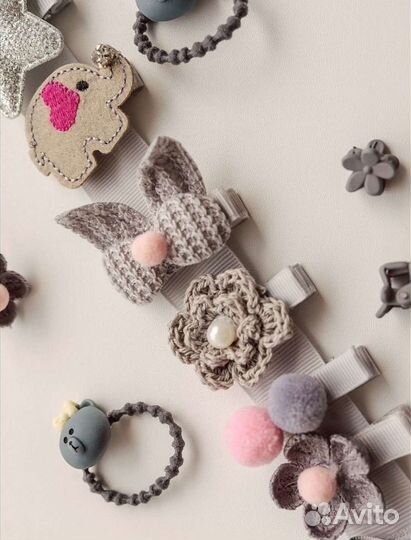 Набор резинок и заколок для волос