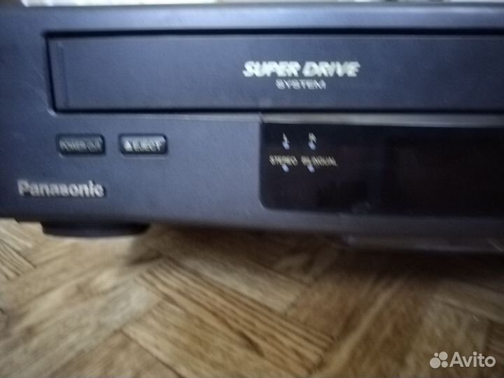 Видеомагнитофон panasonic NV HD 90