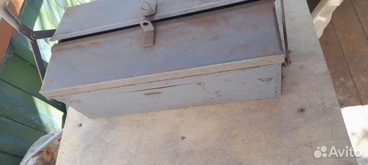 Ящик для инструмента металлический