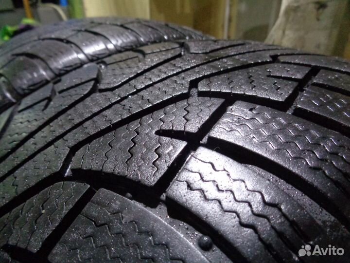 Effiplus Snow King 225/45 R17