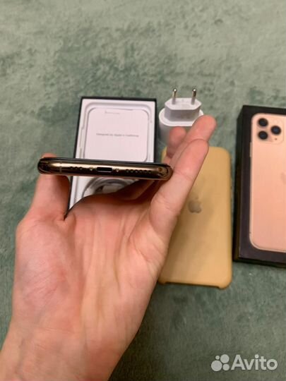 Телефон iPhone 11 pro