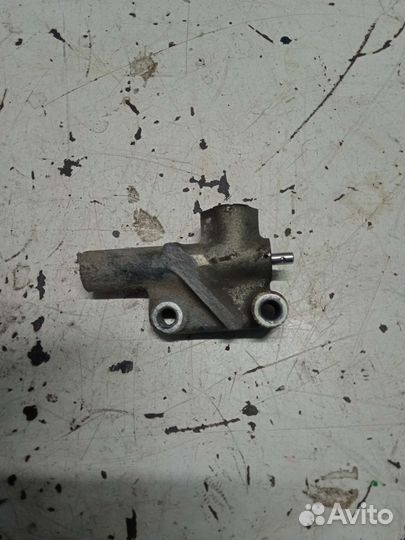 Натяжитель ремня грм mitsubishi chariot 6G72