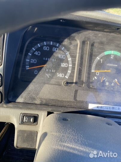 Mitsubishi Fuso Canter, 2001