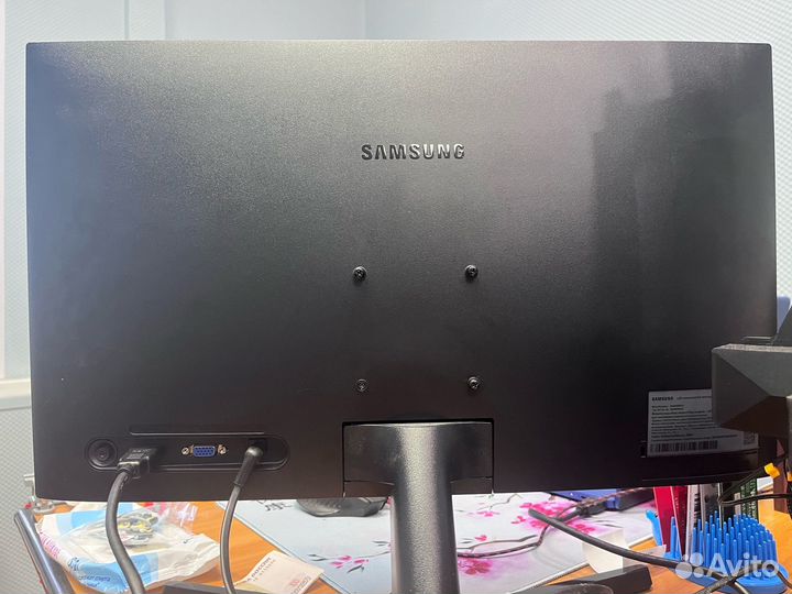 Монитор Samsung S24R350FHI 24 д 75 Гц