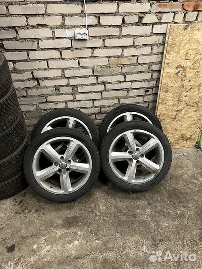 Комплект зимних колес Audi r17