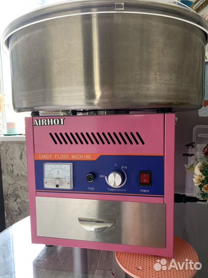 Аппарат сладкой ваты вместе с тележкой