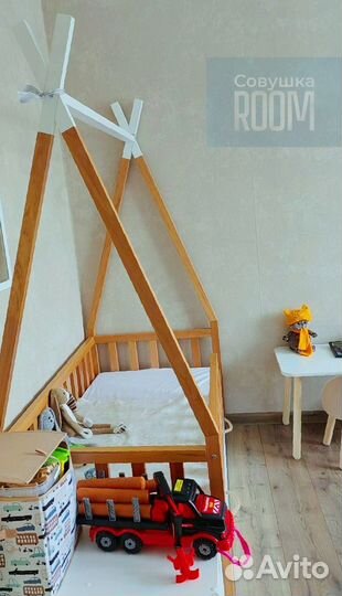 Детская кровать домик
