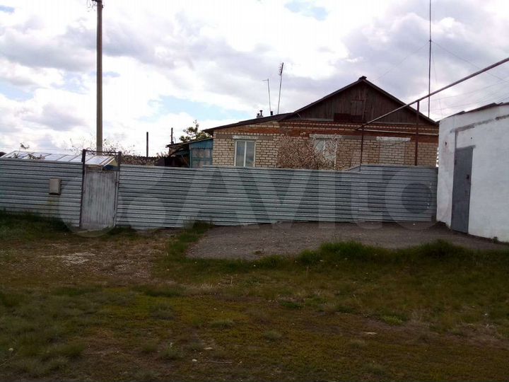 Дом 63,8 м² на участке 8 сот.