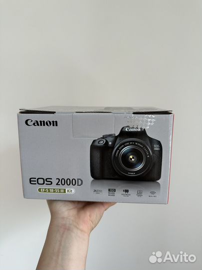 Зеркальный фотоаппарат canon 2000d