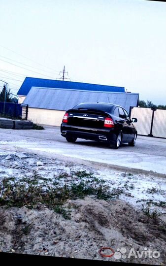 Задний бампер priora 2приора 2 хэтч или седан