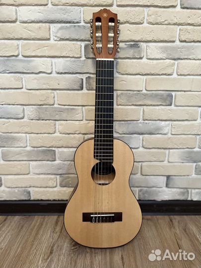 Укулеле гиталеле Yamaha